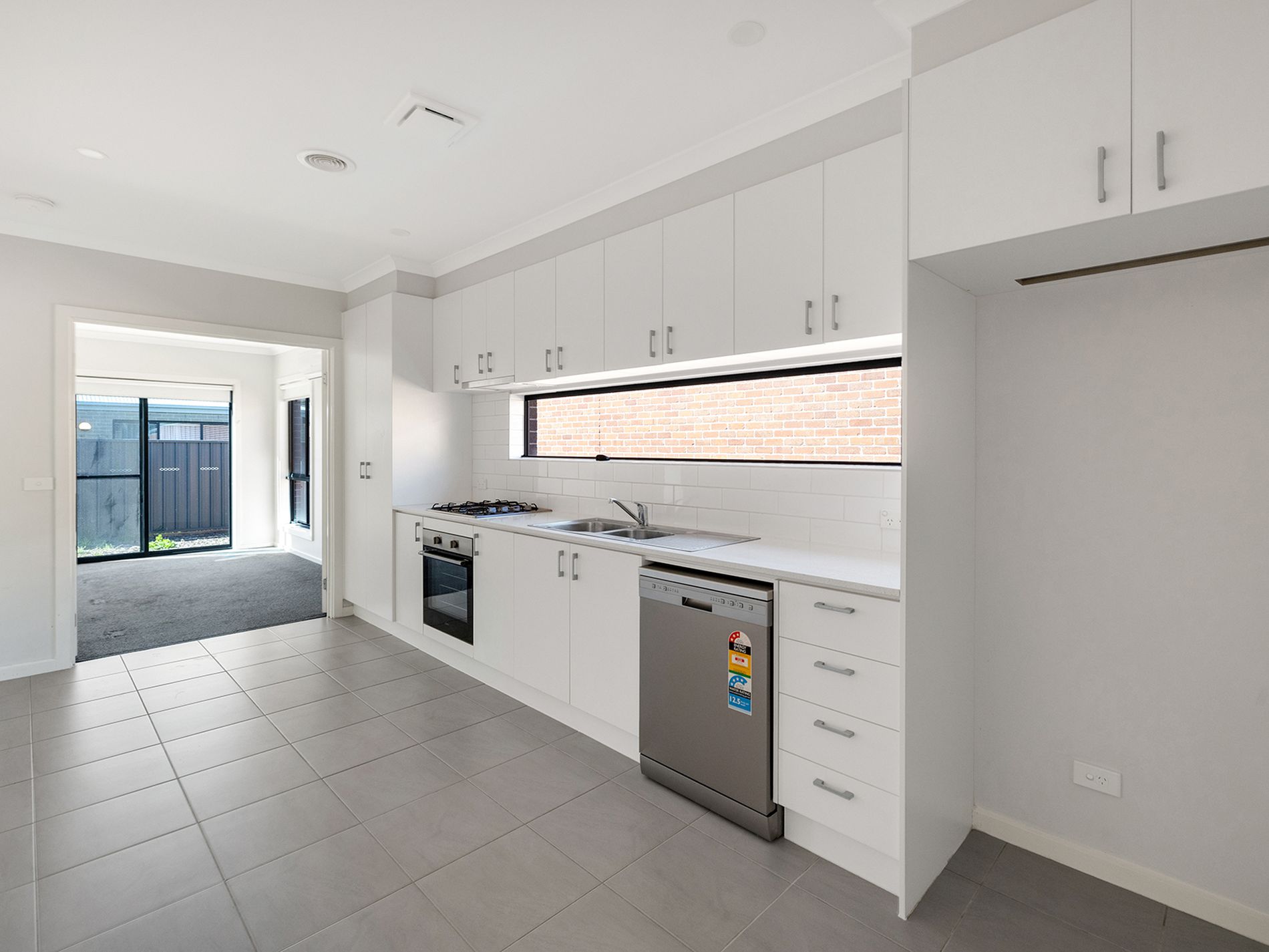18 Distinctive Drive, Rockbank
