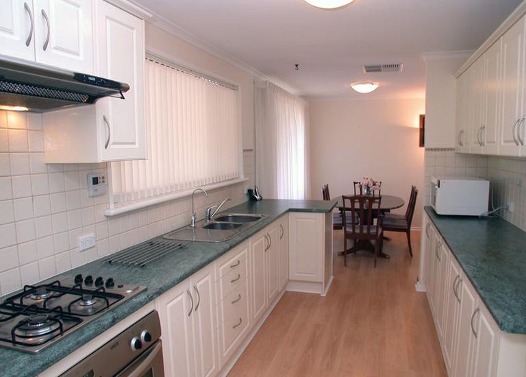 10 Insley Court, Trott Park