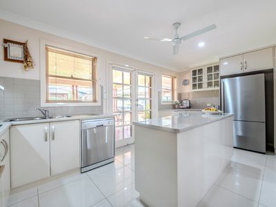 6 Azure Avenue, Dubbo