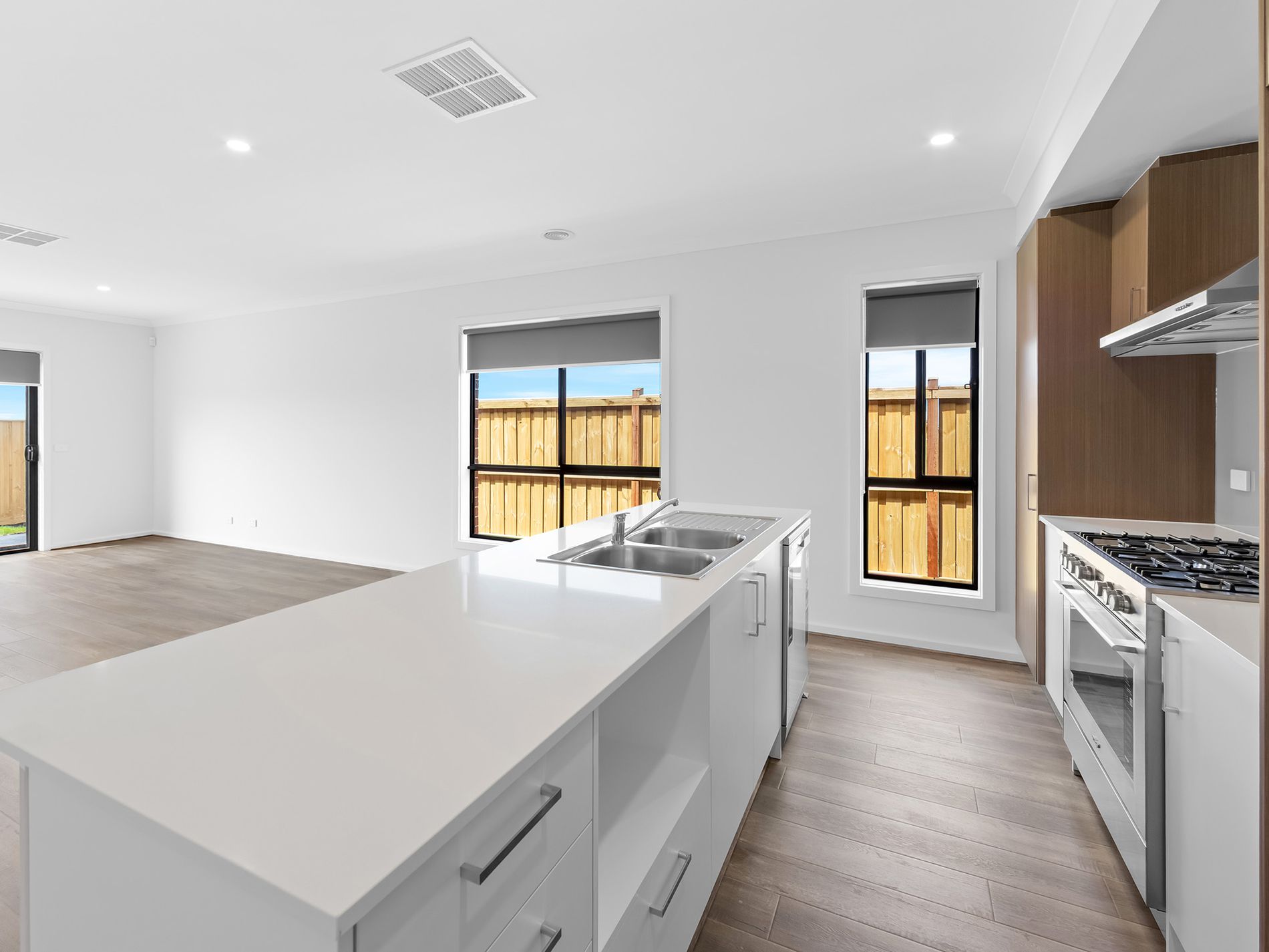 16 Arianna Street, Wyndham Vale