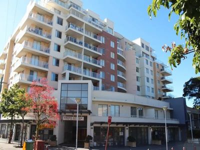 806 / 17 The Esplanade, Ashfield