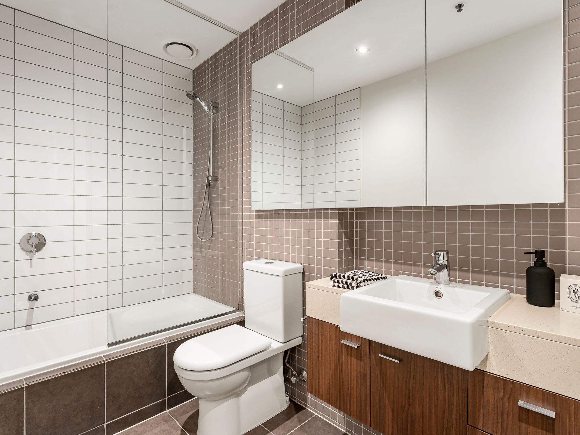 306 / 12 Yarra Street, South Yarra