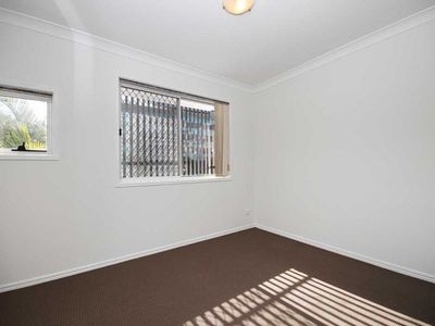 2 / 50 Macdonnell Street, Toowong