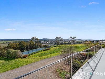 100 Moore Road, Sunbury