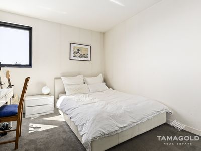 703 / 240 BARKLY STREET, Footscray