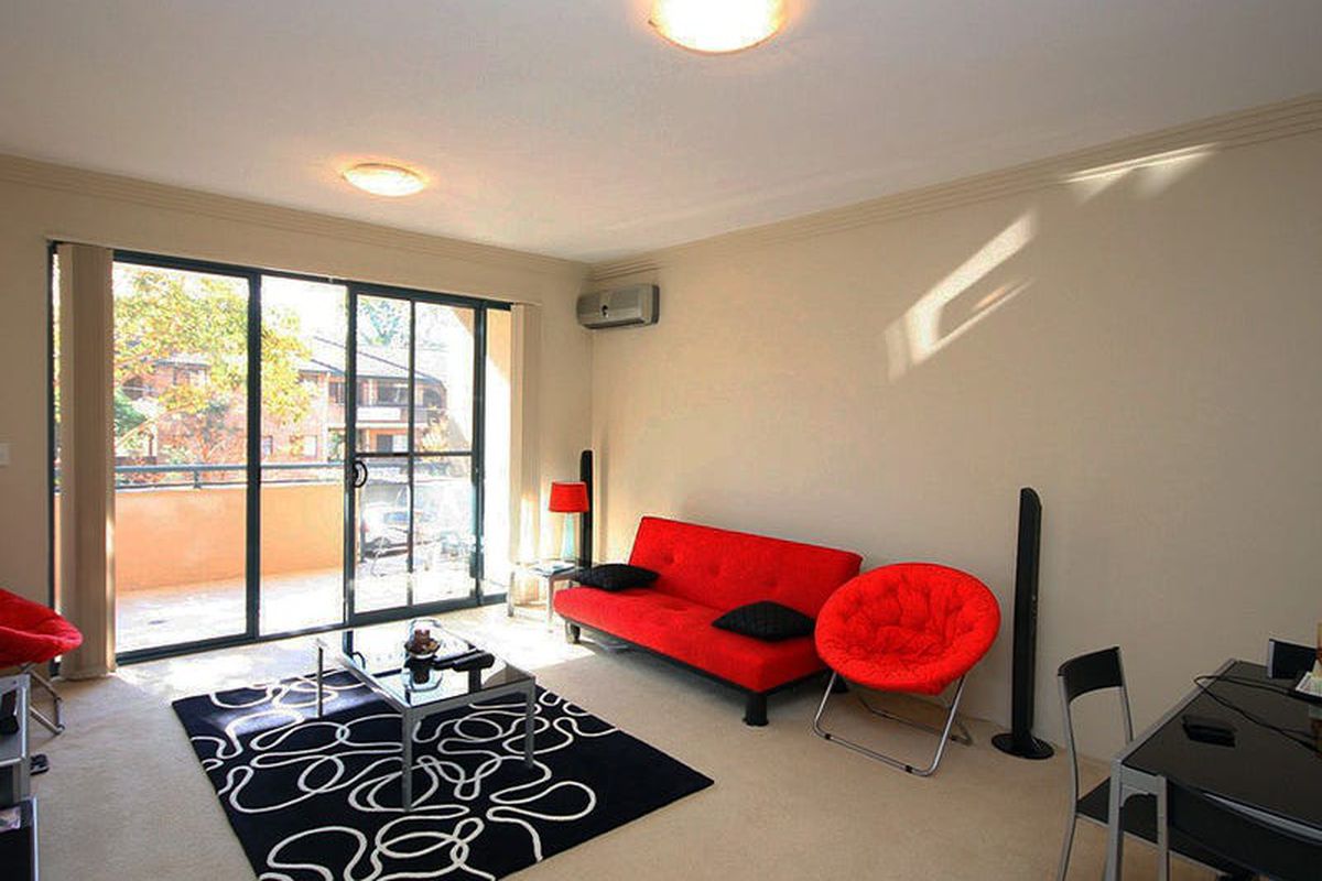2 Tavistock Road, Homebush West