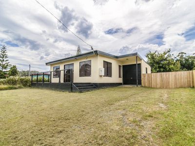 18 Lovering Avenue, Verona Sands