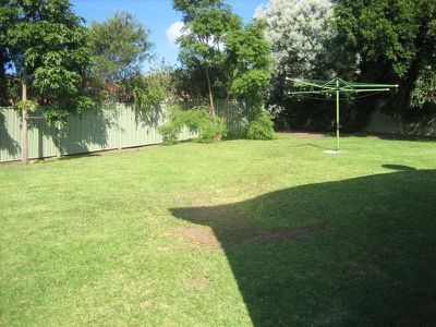 23 Wybalena Avenue, Koonawarra