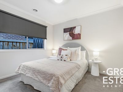 31 RANFURLIE BOULEVARD, Cranbourne West