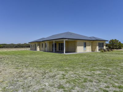 26 Lakeside Drive, Beachport
