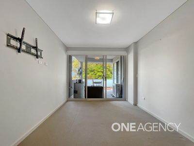 2 / 2 Murdoch Street, Huskisson