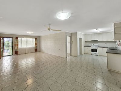 17 Viola Street, Atherton
