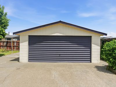 15 Wychwood Crescent, Bishopdale