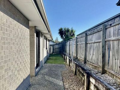 2 / 23 Firestone Ave, Pimpama