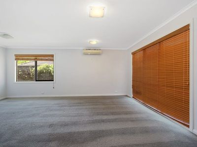 37 Hotham Cct, Thurgoona