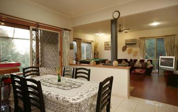12 Vernon Road, Beaconsfield