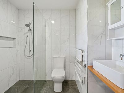 10 Crooked Tree Court, Nicholls Rivulet