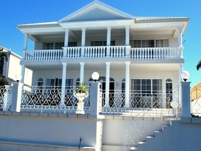 11 The Sovereign Mile, Paradise Point