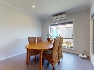 2 Apsley Crescent, Dubbo