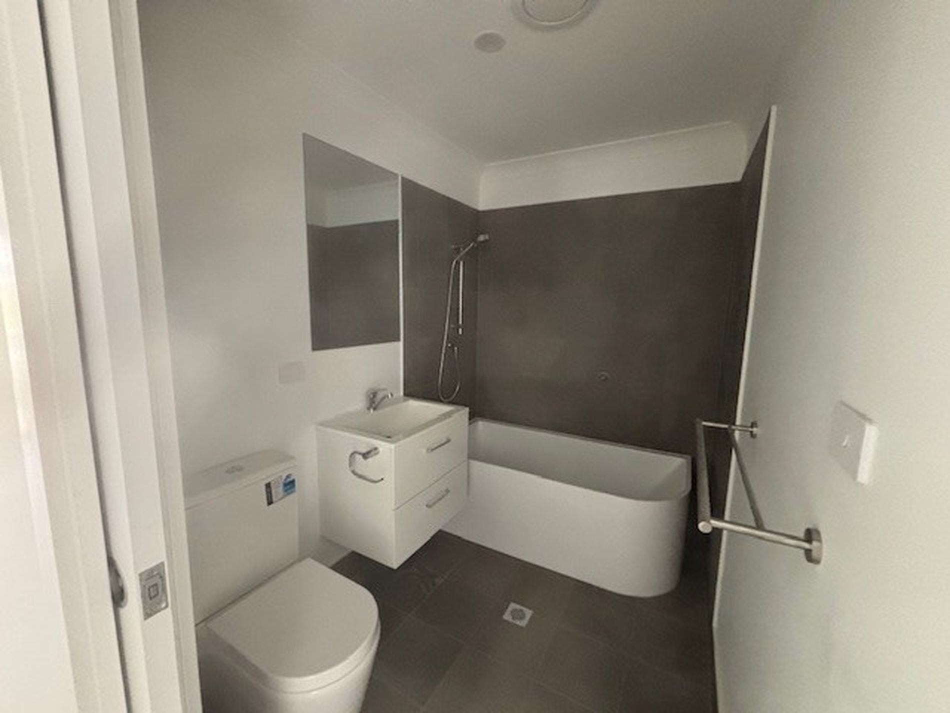 22 Strawberry Terrace, Glendale