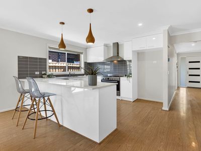 13 Edwin Close, Manor Lakes
