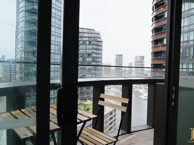 Stylish 2 Bedroom Apartment, Docklands