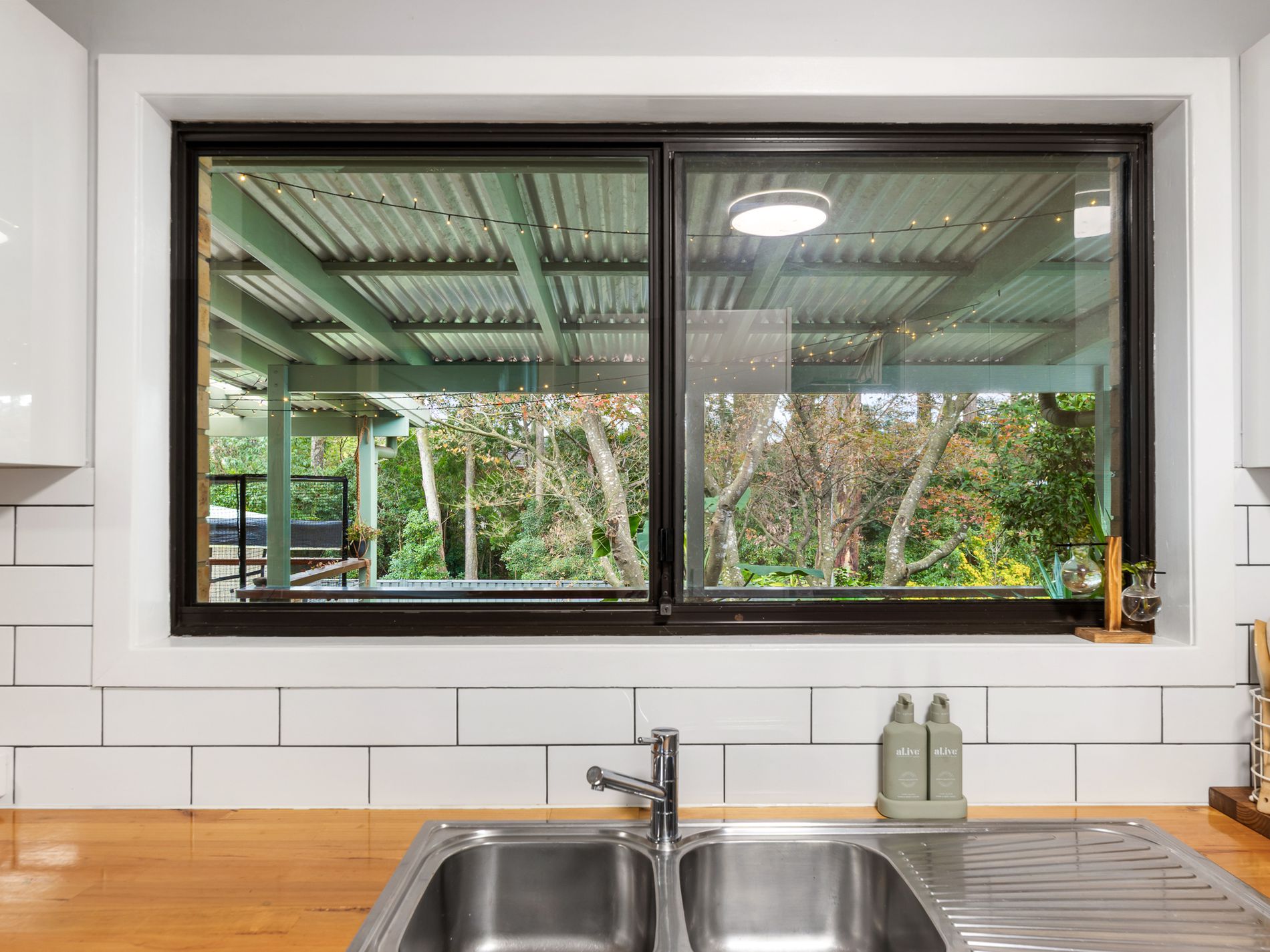 27 Surf Beach Avenue, Surf Beach