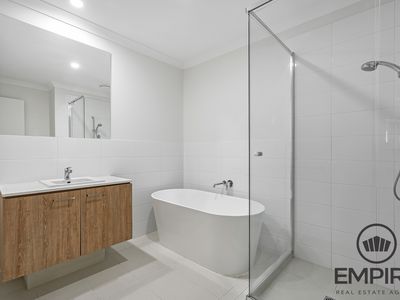 6 Portobello Boulevard, Clyde North