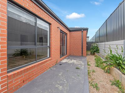 19  Benson Drive , Werribee