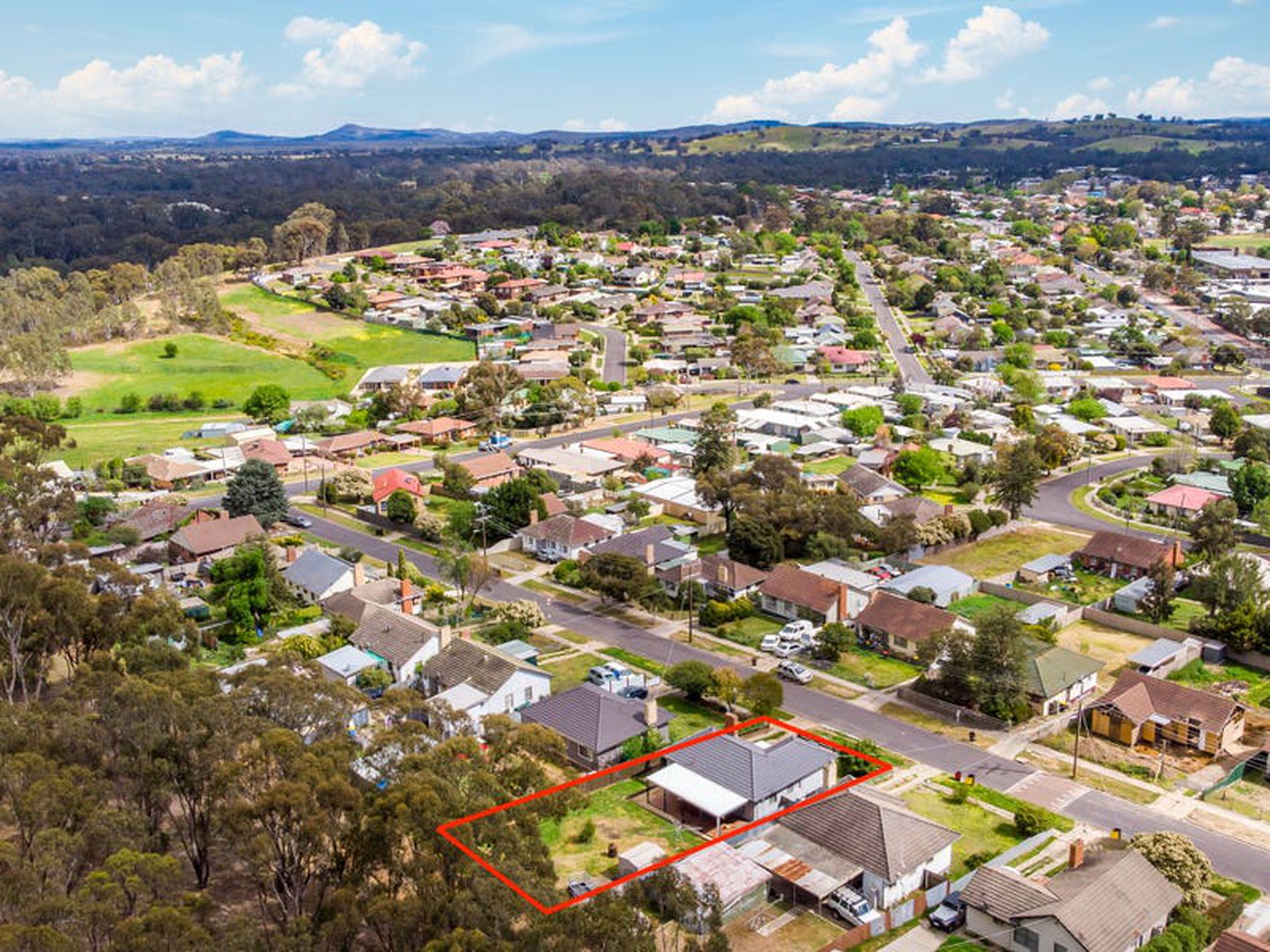 75 Chisholm Cres, Seymour