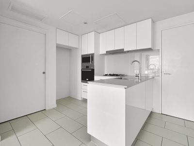 2012 / 16 Hamilton Place, Bowen Hills