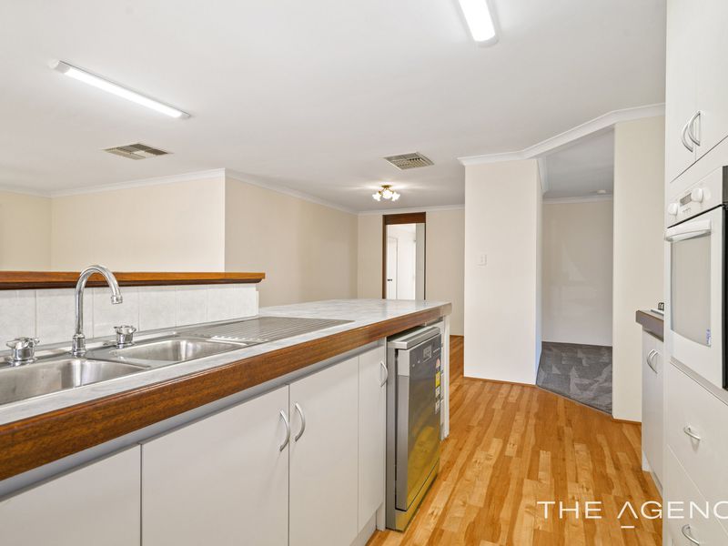 83 Brenchley Drive, Atwell