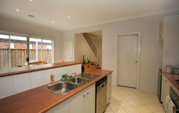 92 Fieldstone Blvd, Beaconsfield