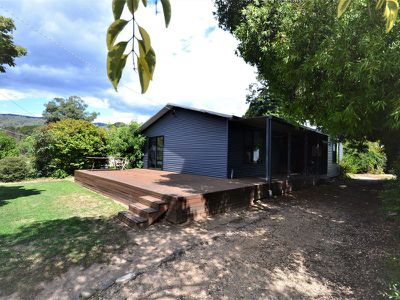 52 Valley Avenue , Mount Beauty