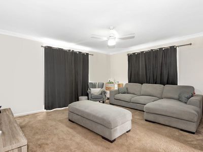 4 Sundown Lane, Forest Lake