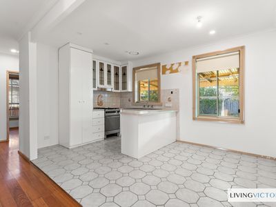 34 Vincent Crescent, Werribee