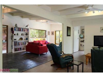 27 Palm Grove Cres, Tewantin