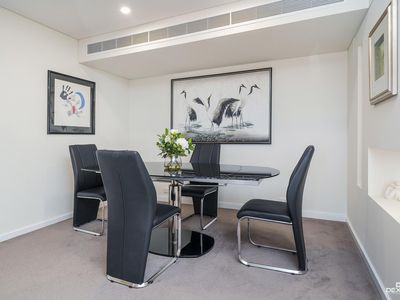 202 / 19 The Circus, Burswood
