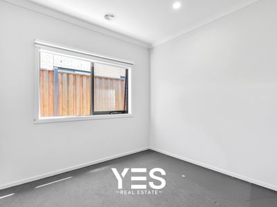 12 Bourbon Road, Cranbourne East