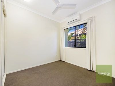 4 Armidale Court, Douglas