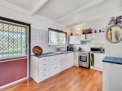 734 Browns Plains Road, Marsden