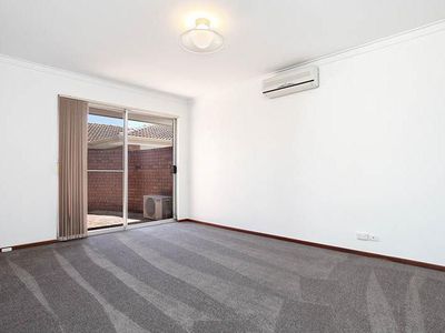 1 / 7-9 Kanimbla Road, Bicton