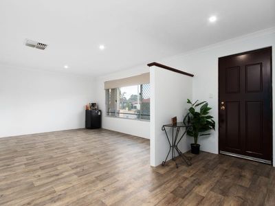 18 Bushlark Rise, Canning Vale