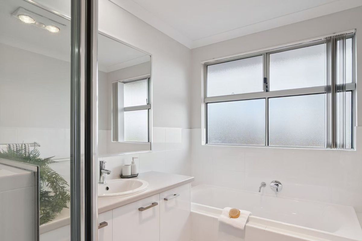 13 Carse Lane, Doubleview