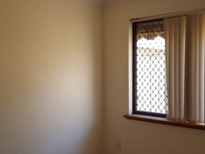 5/12 Brian Avenue, Yokine