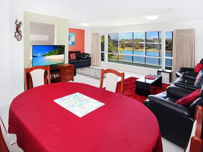 9 / 24 Tarcoola Avenue, Mooloolaba