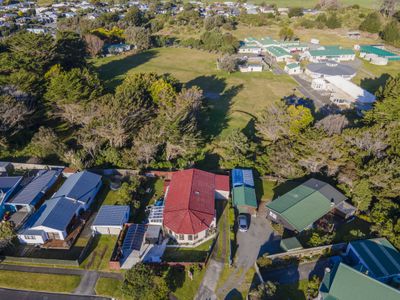 24 Scott Avenue, Otaki Beach