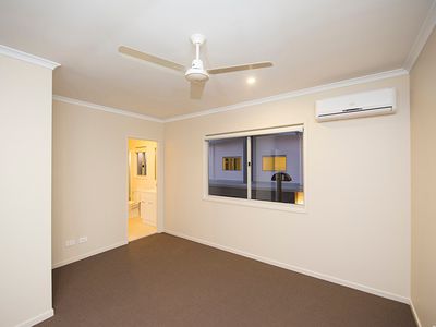 24 / 1 Collins Lane, Kin Kora
