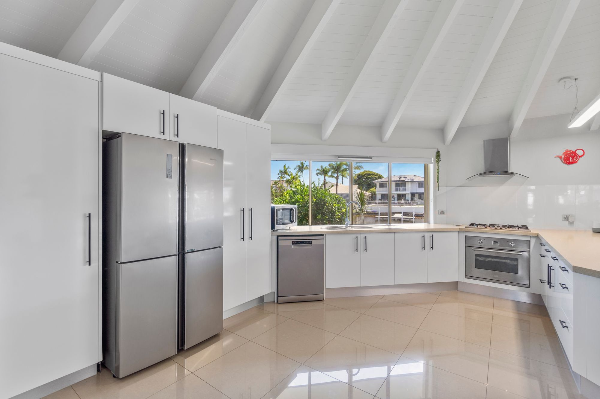 11 Seabreeze Street, Paradise Point