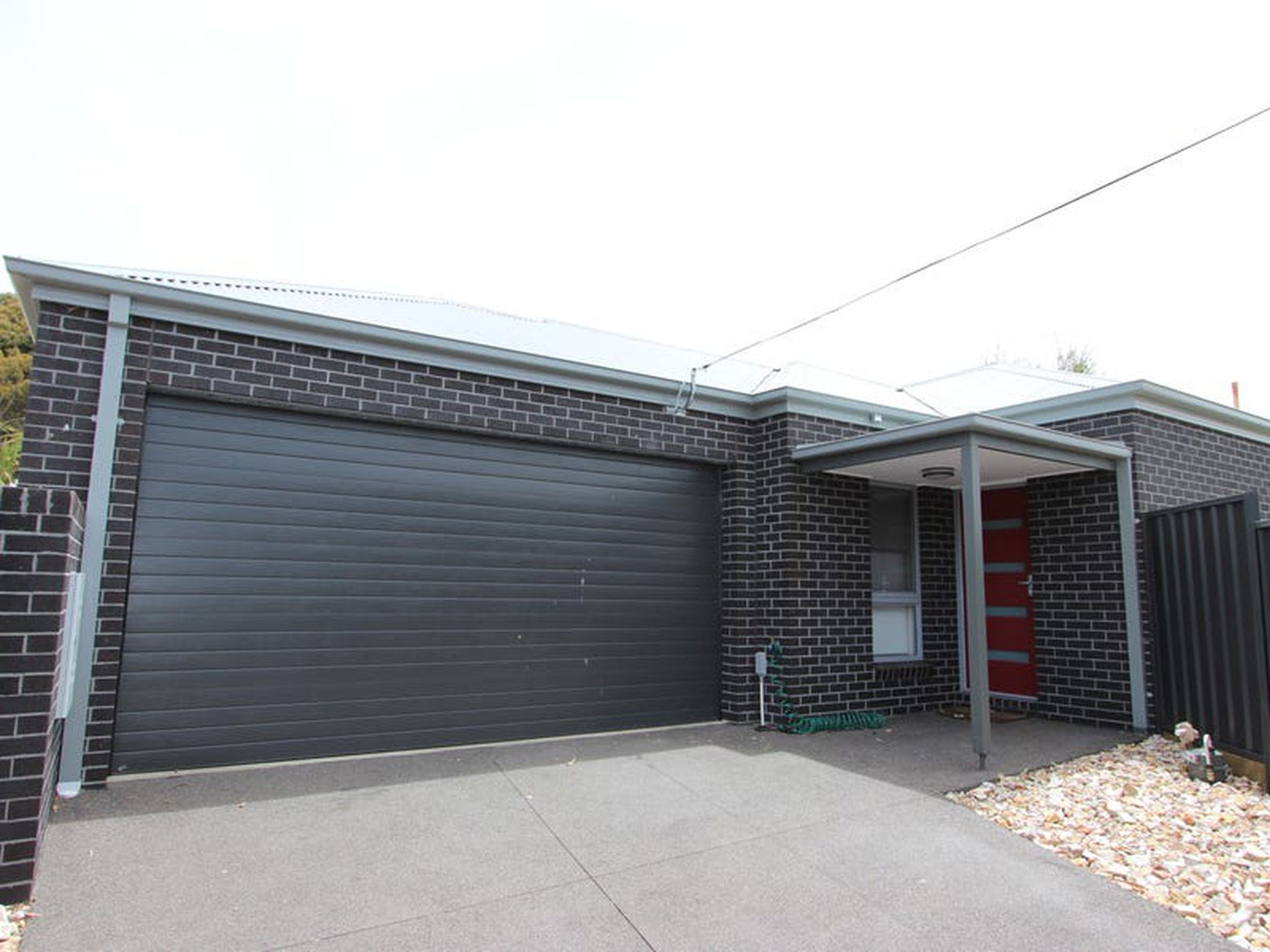 2 / 96 Calvert Street, Hamlyn Heights